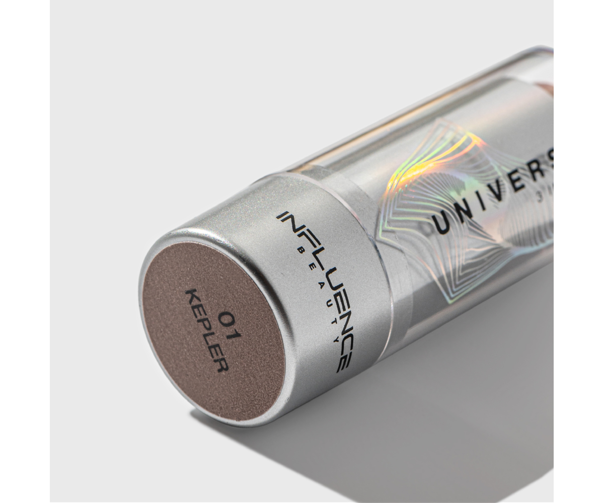 Стик Influence Beauty Universum 3 в 1 для макияжа глаз лица и губ тон 01 бледно-коричневый 5.5г