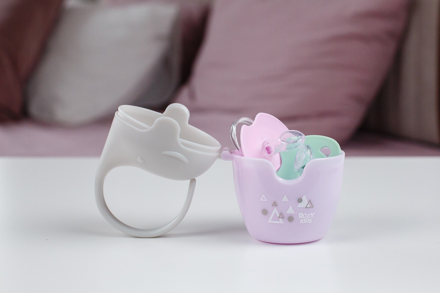 Контейнер для соски-пустышки Roxy Kids Слоник сиреневый с пустышкой